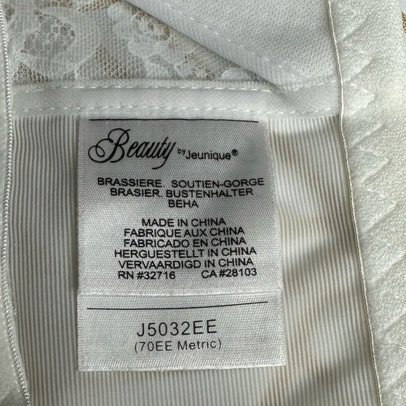 Beauty by Jeunique White Lace Soft Cup Wireless Nursing Bra Style J50 - Picture 7 of 11